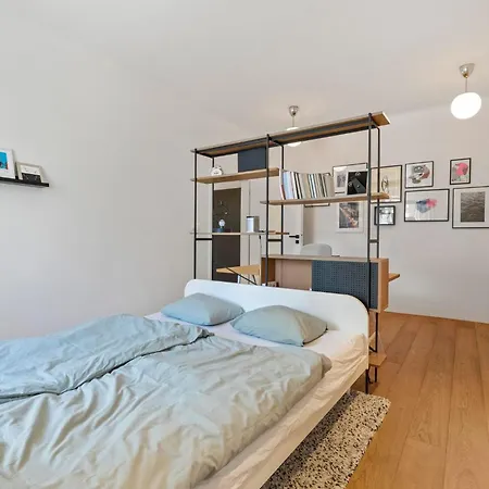 Pracharen By Zazi Apartment